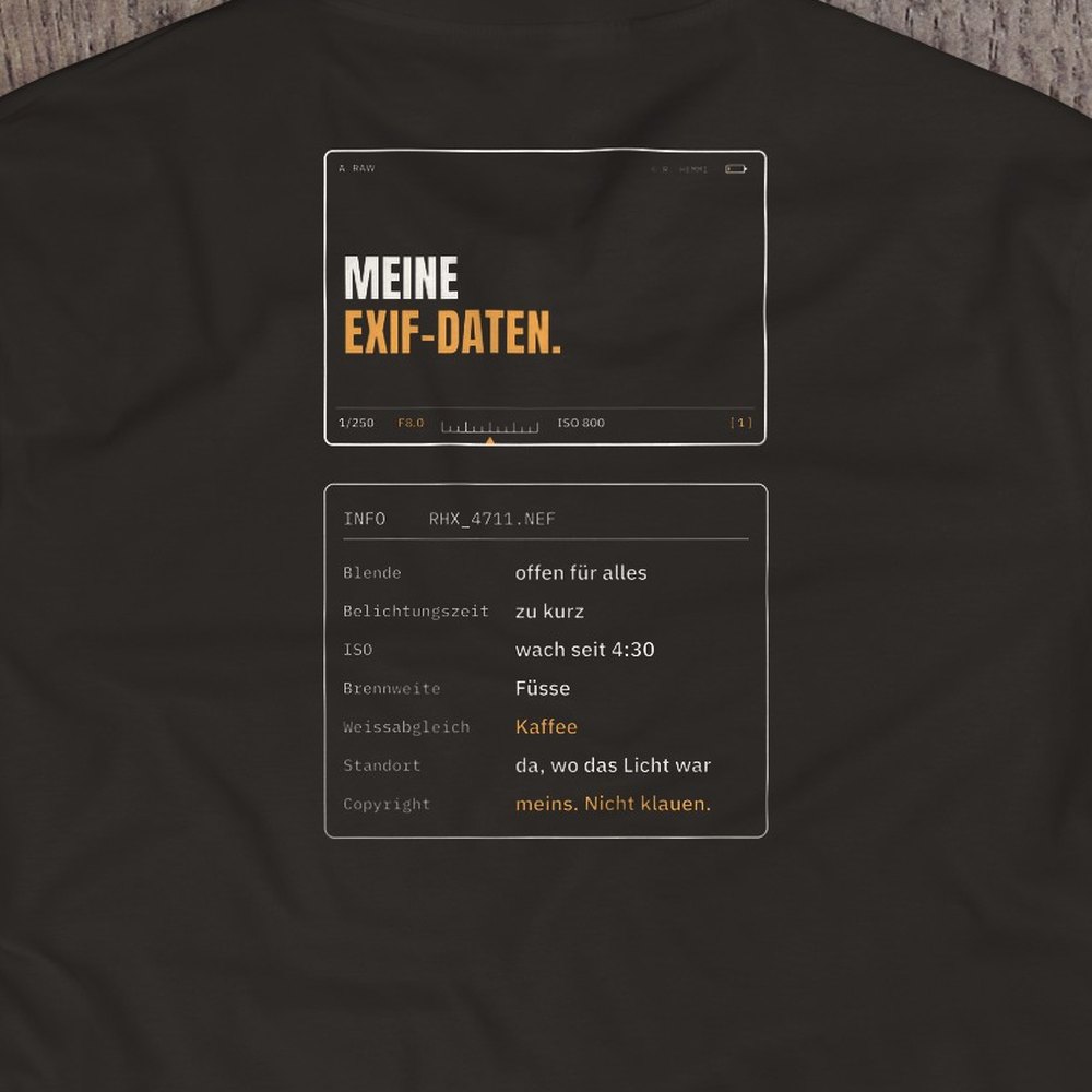 Druck-Nahaufnahme: Fotografen-T-Shirt «Meine EXIF-Daten» von hemmi.photo – Rückendruck