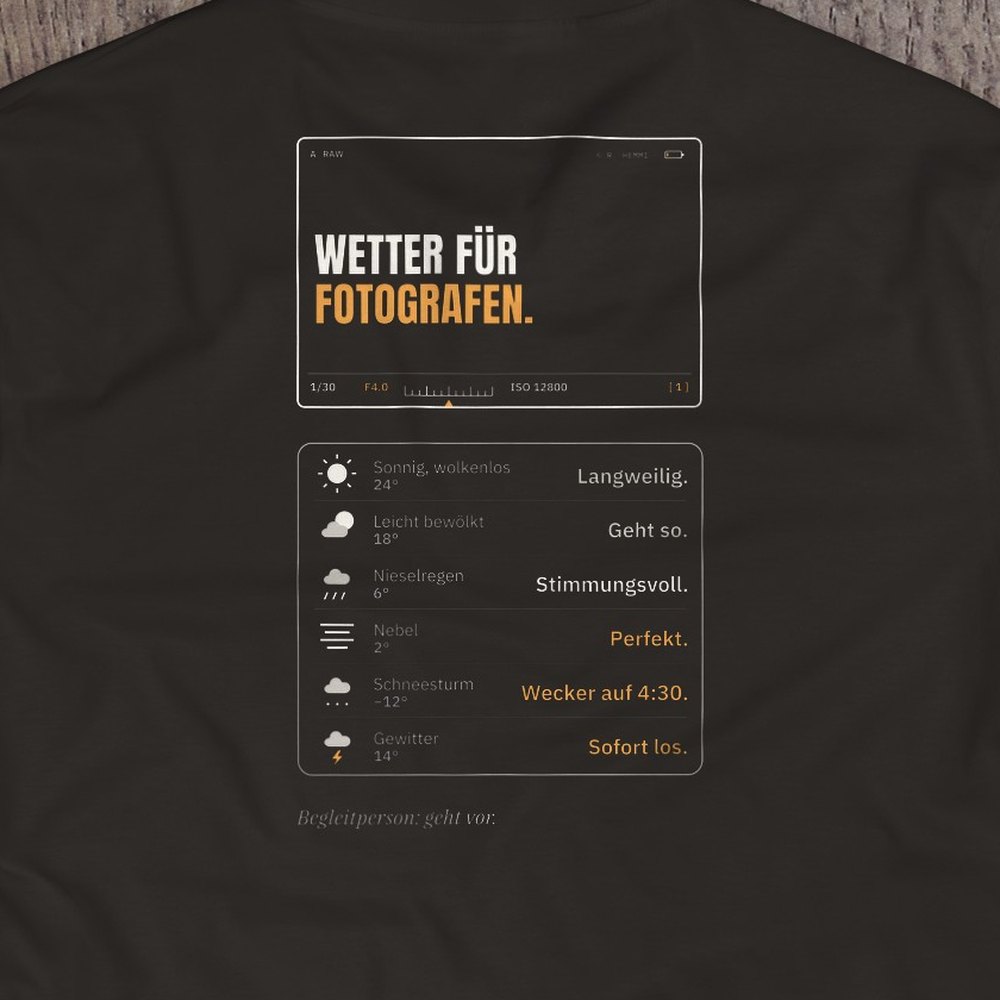 Druck-Nahaufnahme: Fotografen-T-Shirt «Wetter für Fotografen» von hemmi.photo – Rückendruck