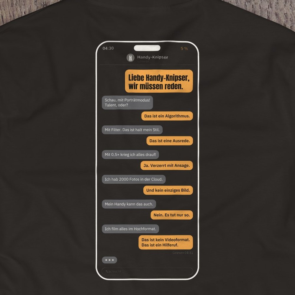 Druck-Nahaufnahme: Fotografen-T-Shirt «Handy-Chat» von hemmi.photo – Rückendruck